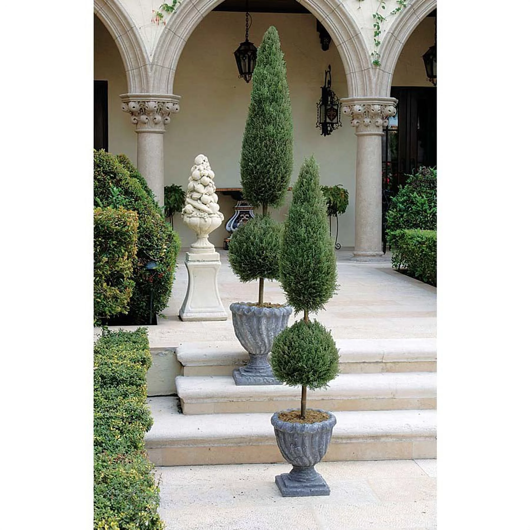 Design Toscano Classic Topiary Tree Collection - Large