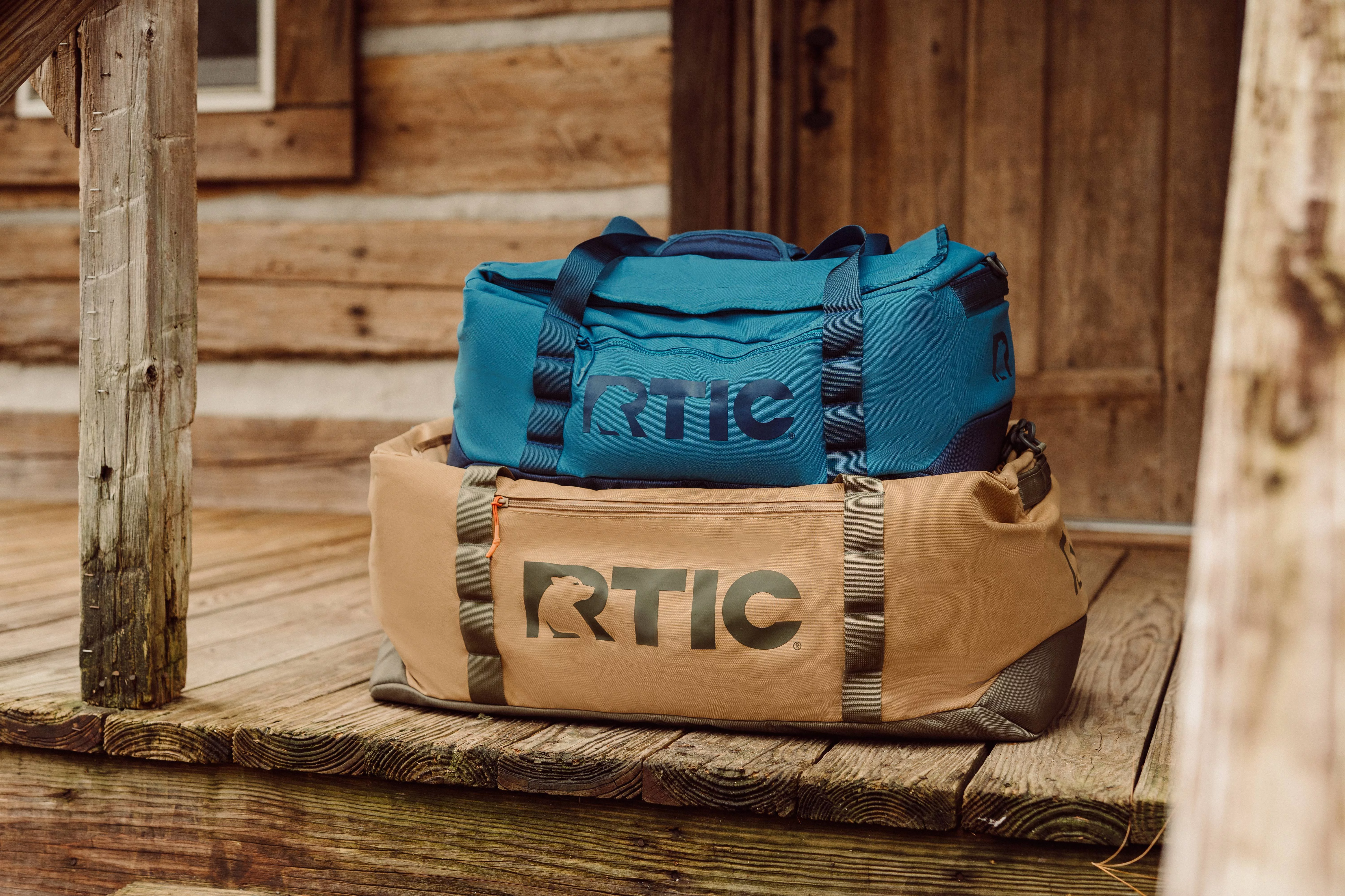 RTIC Road Trip Duffle Bag for Men and Women, Traveling Tote for Camp, Travel, Gym, Weekender, Camping, Overnight, Carry On, Sports, Spacious, Water Resistant, Medium, Black