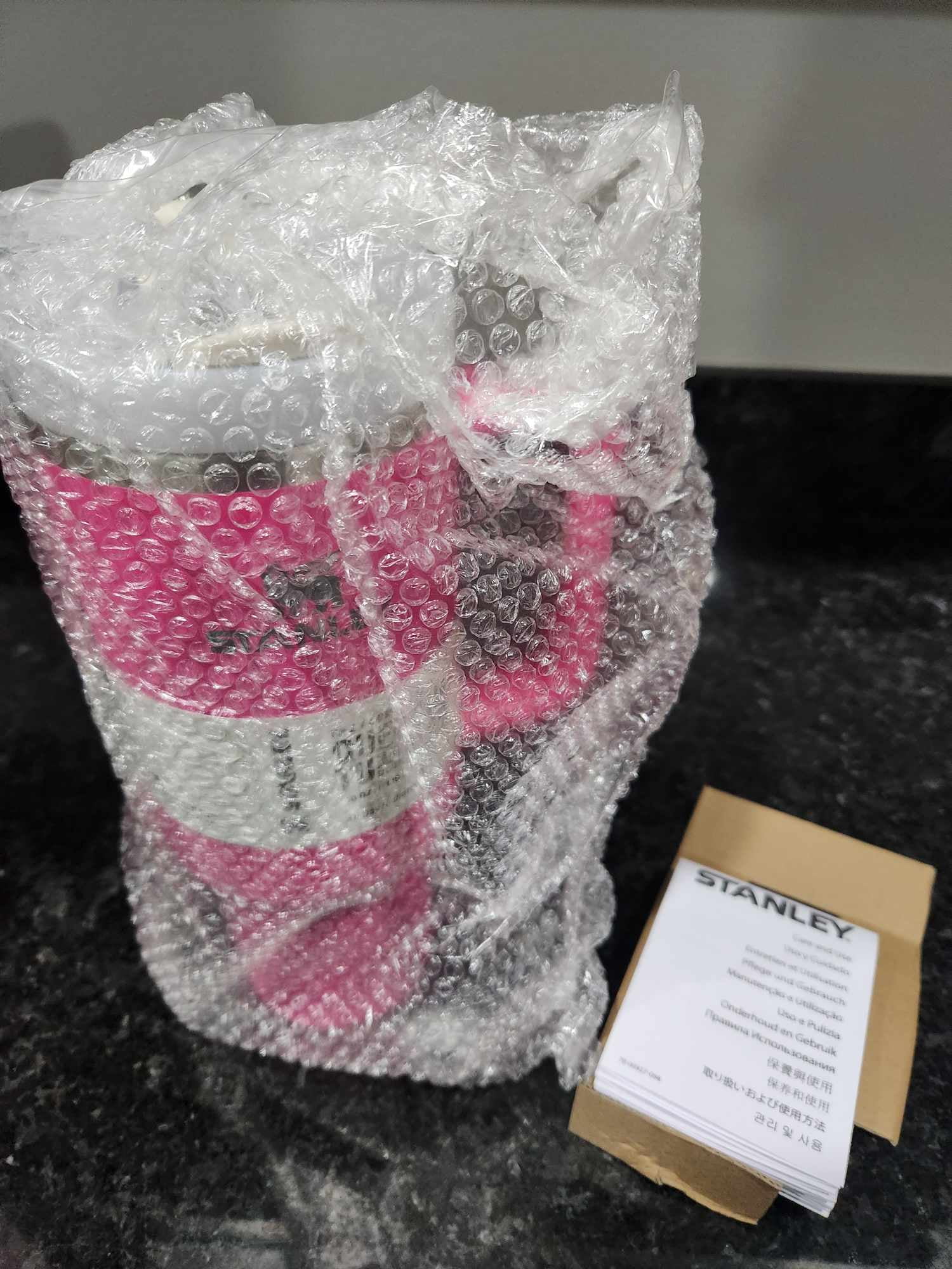 Stanley Cup 40oz with handle Stainless Steel Vacuum Insulated Tumbler Stanley Dupes Copo Termico Stanley ( HOT PINK Limited Edition )