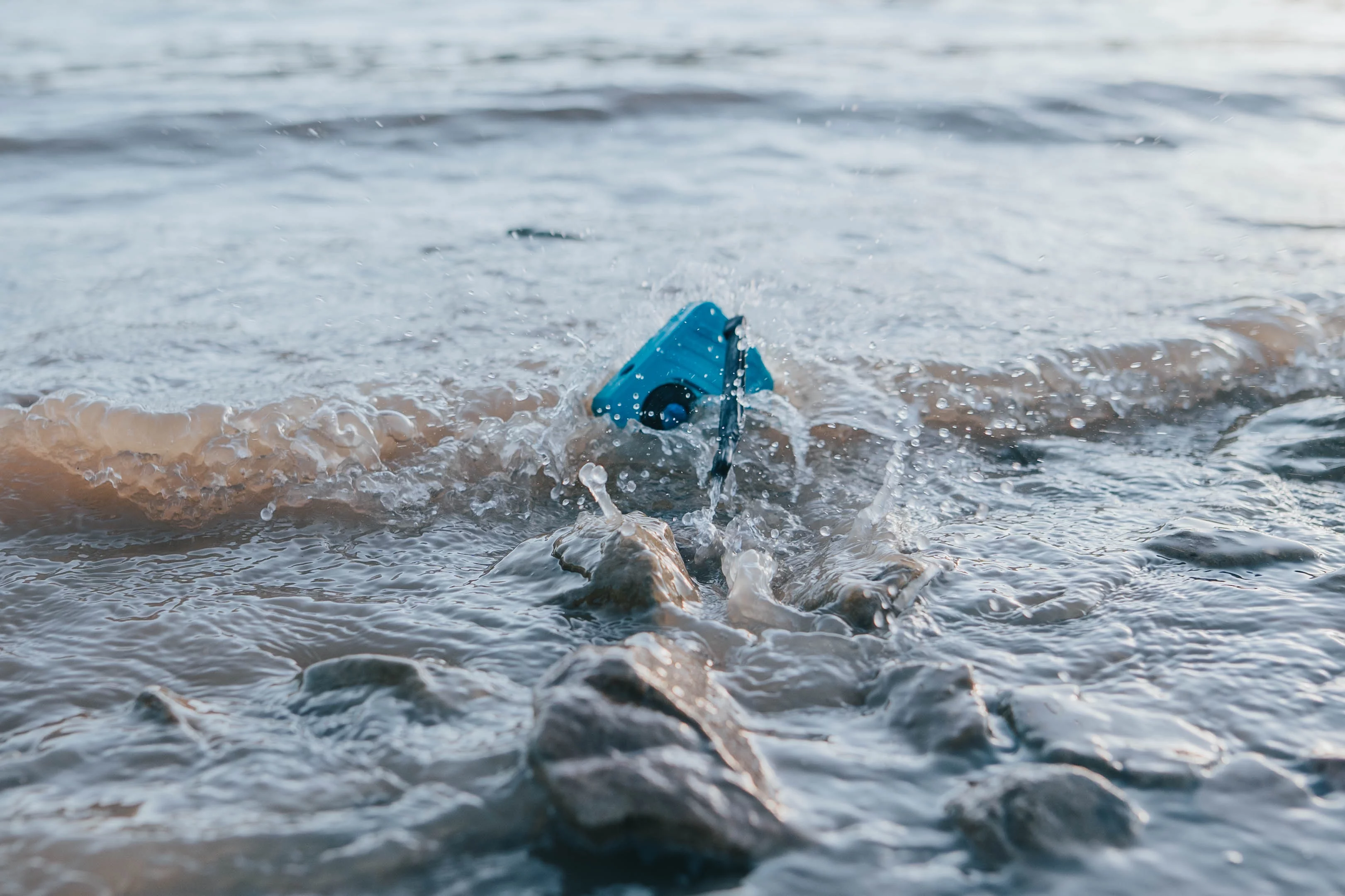 Polaroid HD Waterproof 16MP Digital Camera, 2.4” LCD Display Portable Handheld Action Camera Waterproof Digital Camera