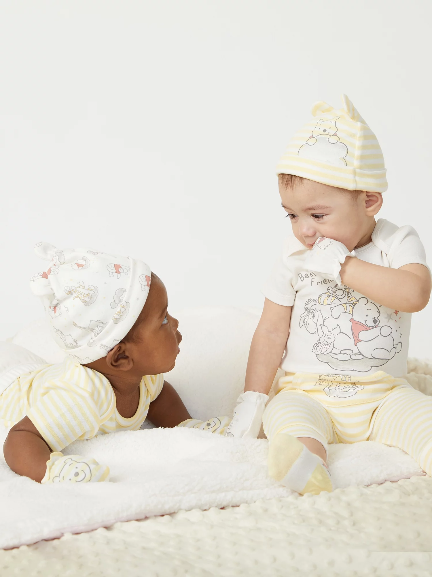 Disney Baby Wishes + Dreams Baby Boys and Girls Unisex Winnie The Pooh Baby Shower Gift Set, 22-Piece, Newborn-6/9 Months