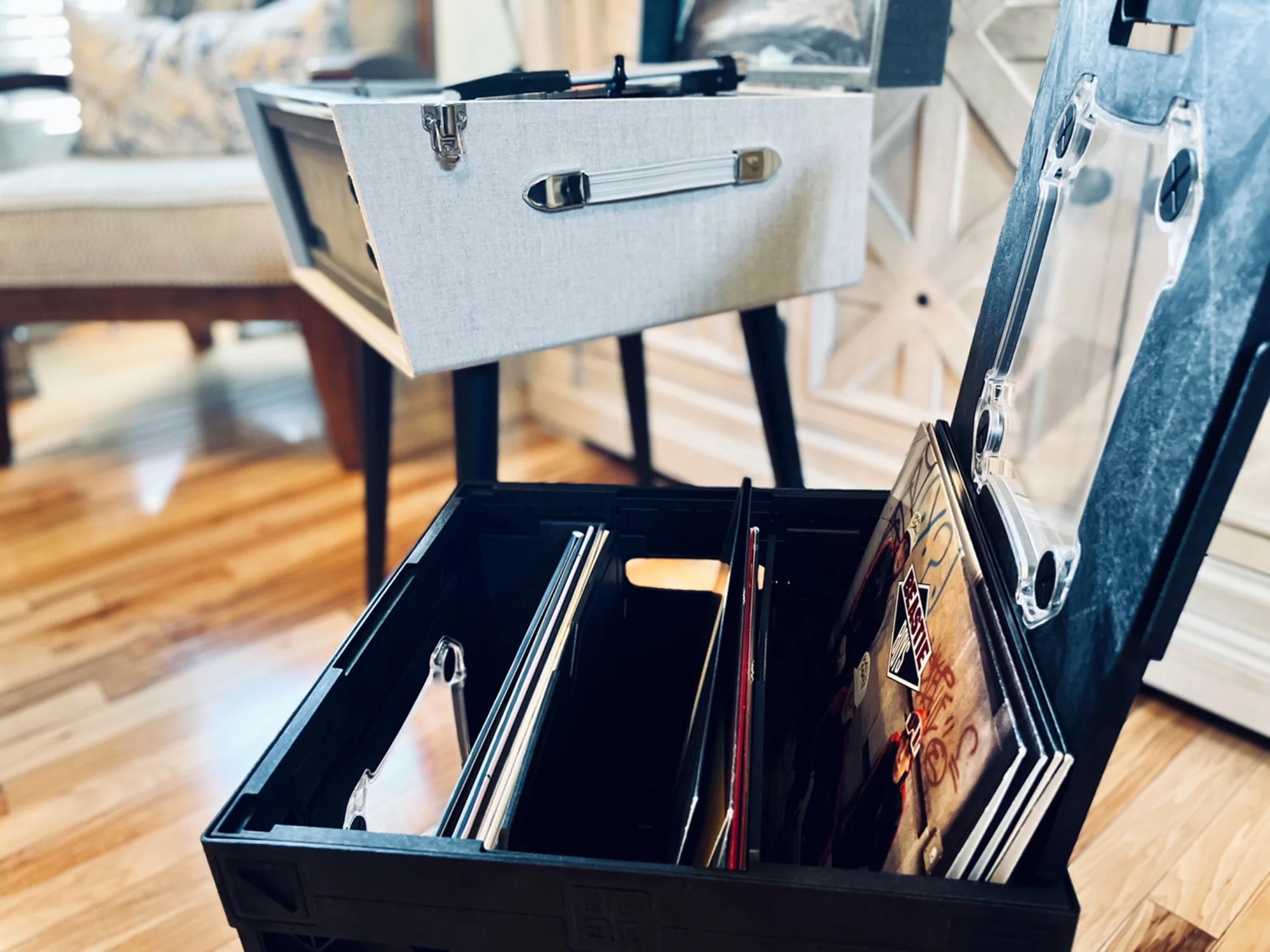 UbeCube CrateVinyl - Vinyl Record Storage Crate Modular Storage Cube for LP Albums with Divider and Transparent Panels