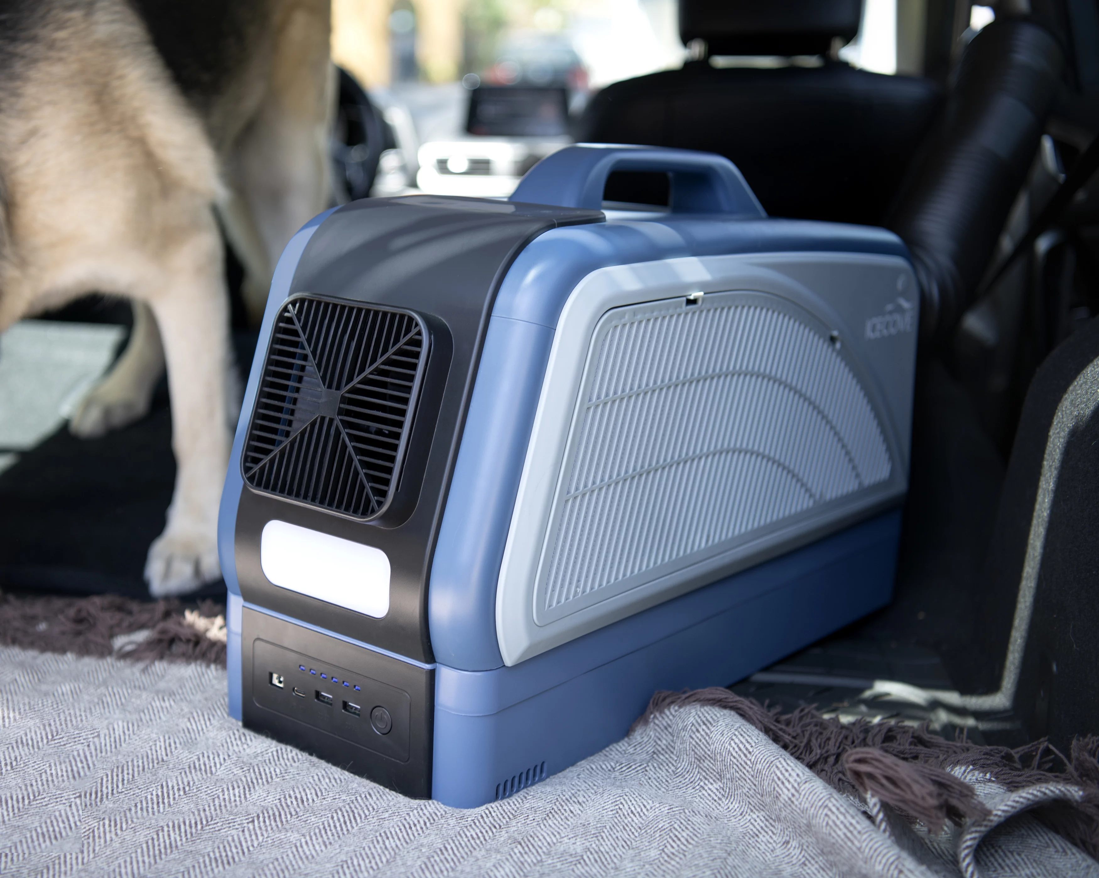 Sunjoy Portable Air Conditioner, Indoor/Outdoor AC Unit 2500 BTU, Car Conditioner, Camping, Without Battery, Blue